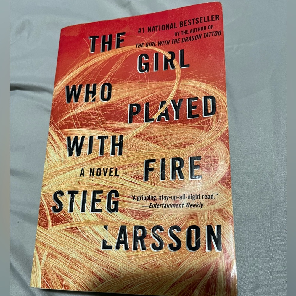 Stieg Larsson Book Set - Picture 6 of 13